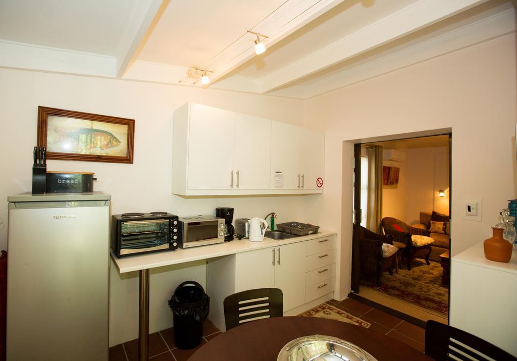 Hazelwood House Hotel Стеленбош Екстериор снимка