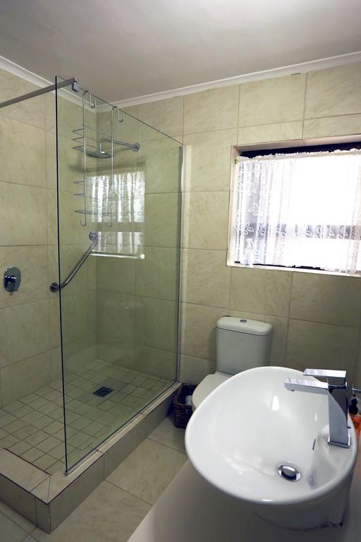 Hazelwood House Hotel Стеленбош Екстериор снимка
